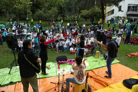 Por el derecho a la felicidad - Circuito Artístico con ICBF