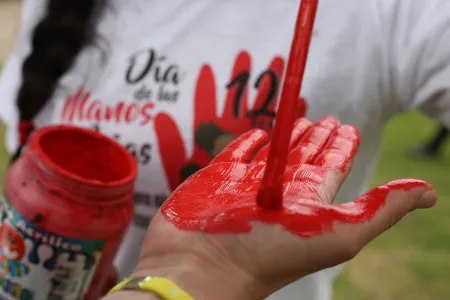 Conmemoración 12 de Febrero – Día Internacional de las Manos Rojas