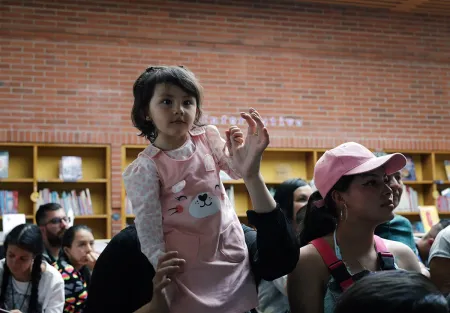 Rá ta tan visita la  Biblioteca El Tunal 