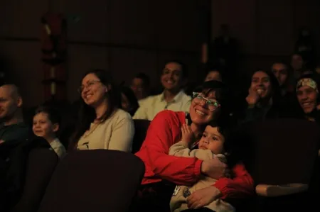 "Colores" una creación escénica multidisciplinar para la primera infancia 