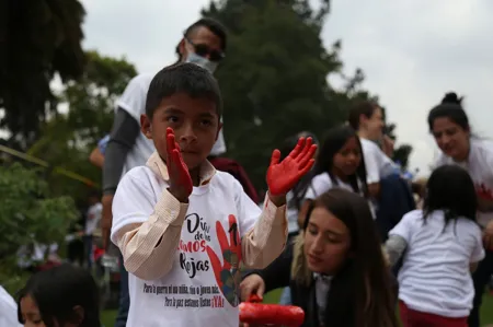 Conmemoración 12 de Febrero – Día Internacional de las Manos Rojas