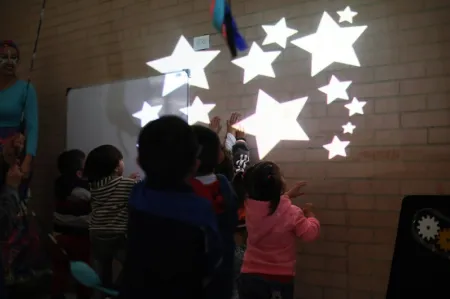 Experiencia artística  “STARDUST,  la travesía del cometa” 