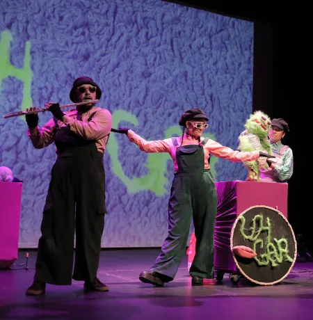 Alimal y Uh-Gar en el Teatro el parque 