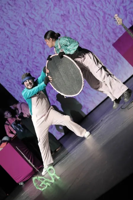 Alimal y Uh-Gar en el Teatro el parque 