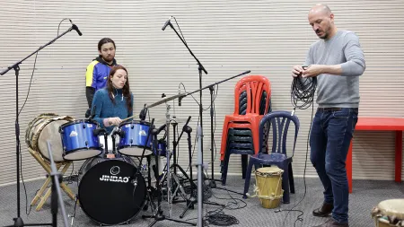 Así crean música los artistas formadores de Nidos