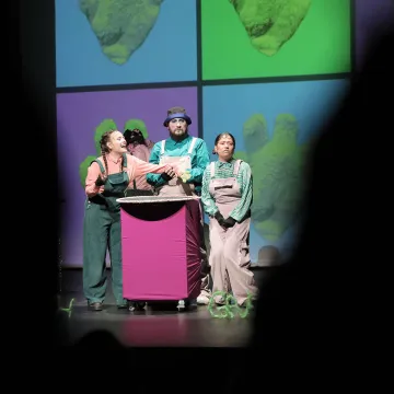 Alimal y Uh-Gar en el Teatro el parque 