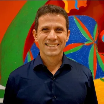 Roger Mello